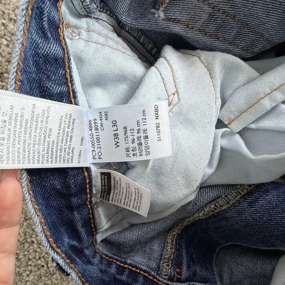 Levis 550 Jeans Mens 38x30 Medium Wash Blue Denim Relaxed Tapered Pants Casual